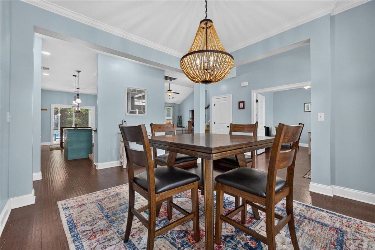 415 Spectrum Road Photo 10