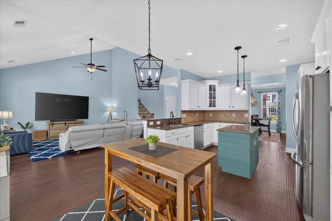 415 Spectrum Road Photo 19