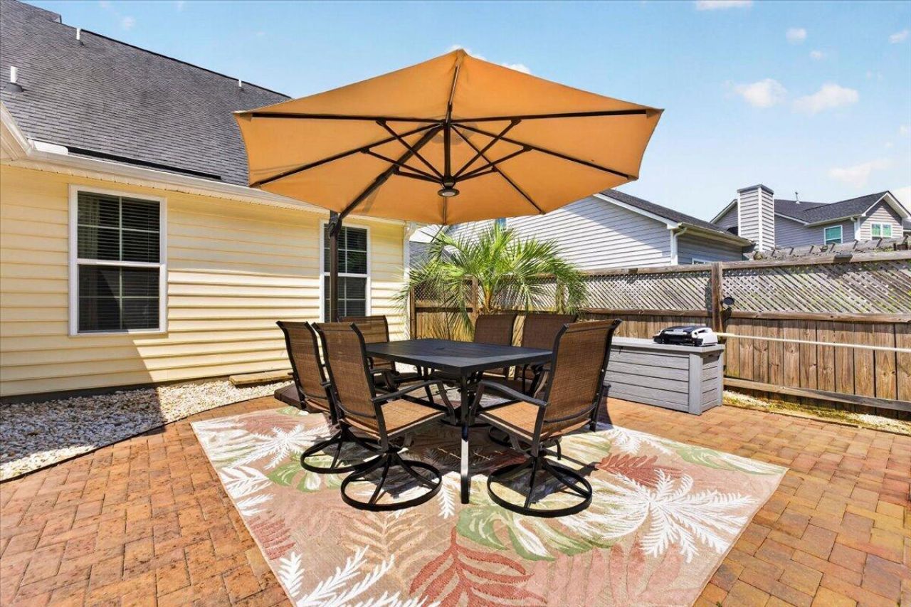 415 Spectrum Road Photo 33