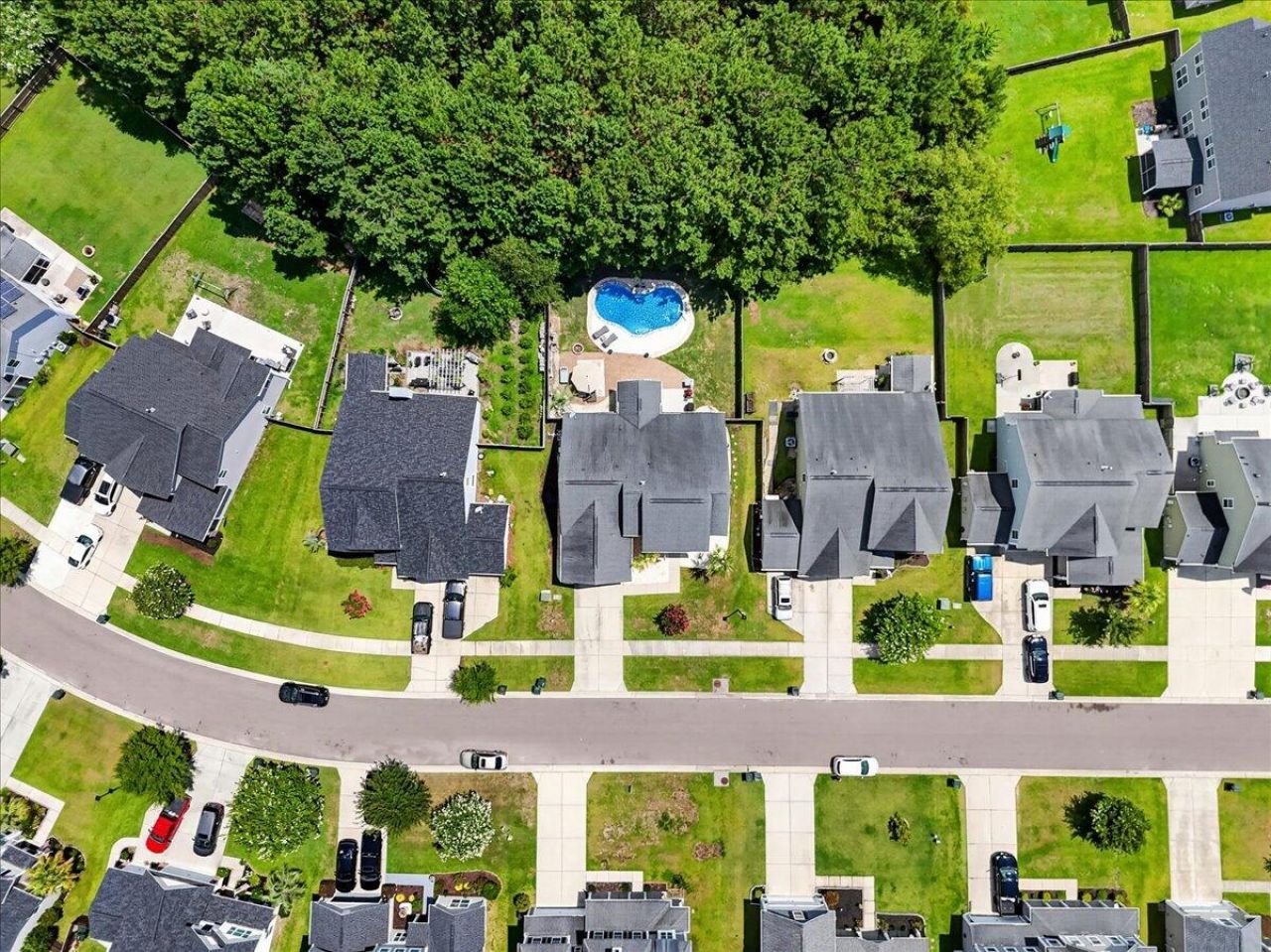 415 Spectrum Road Photo 39