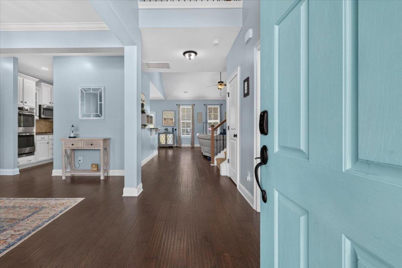 415 Spectrum Road Photo 4