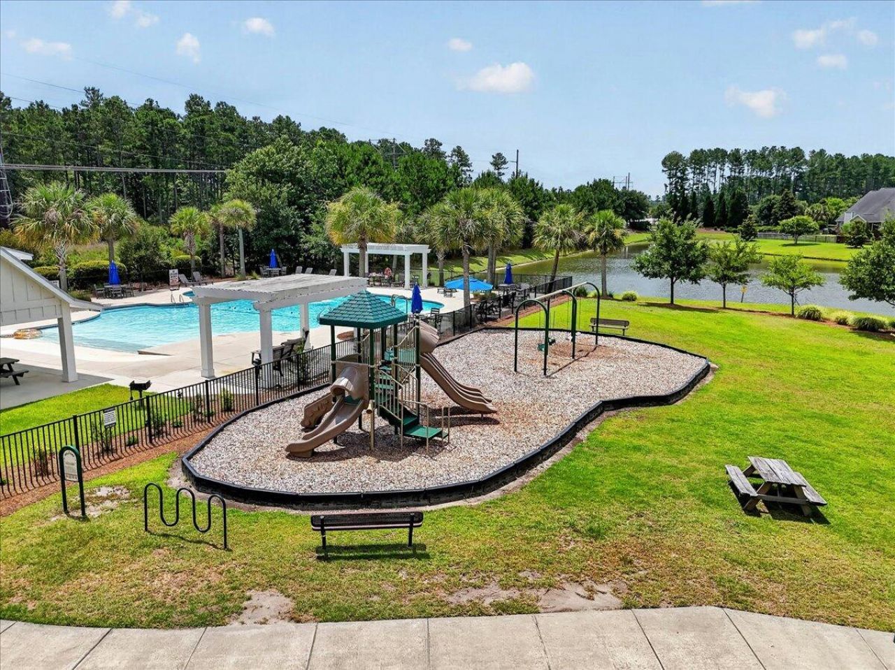 415 Spectrum Road Photo 49