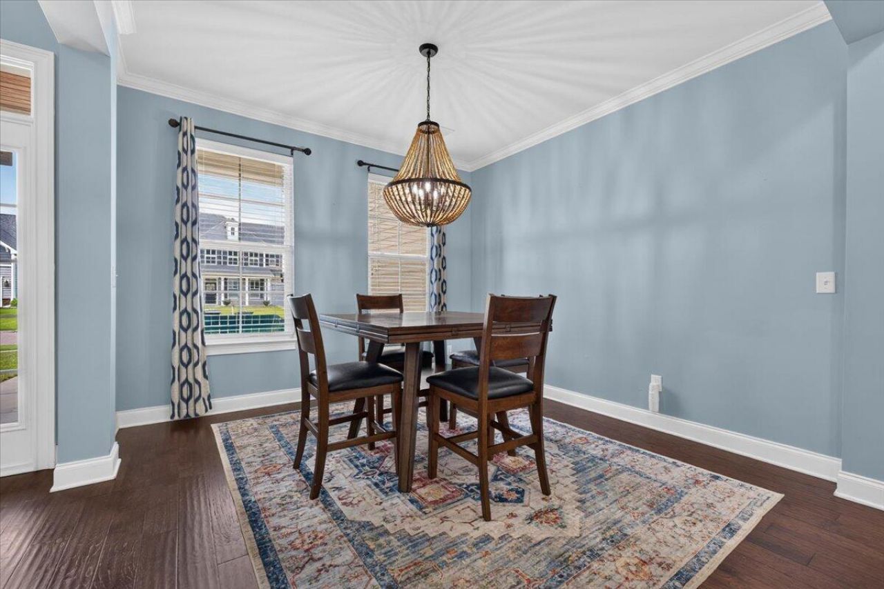 415 Spectrum Road Photo 8