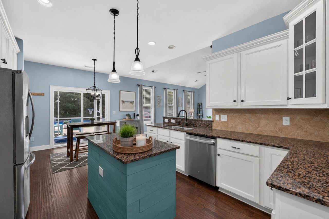 415 Spectrum Road Photo 9