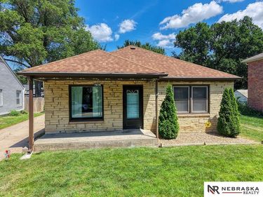 1926 S Cotner Boulevard, Lincoln, NE 68506