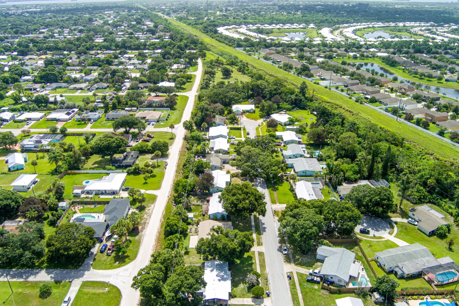 1956 SW 1st Place Sw, Vero Beach, FL 32962 Photo