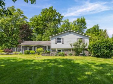 43 Hill Road, Hilton, NY 14468