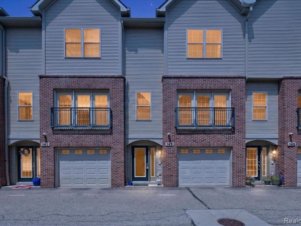 143 S 2nd Street, Brighton, MI 48116