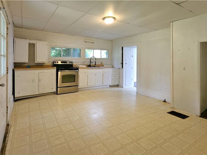 419 Bryant Avenue, Cambridge, OH 43725 Photo 6