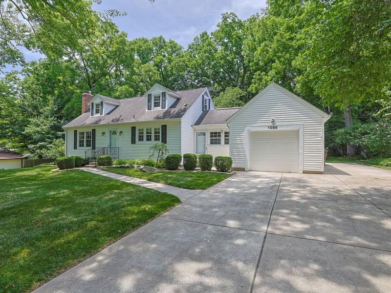 1089 Forest Drive, Dayton, OH 45434 Photo 2