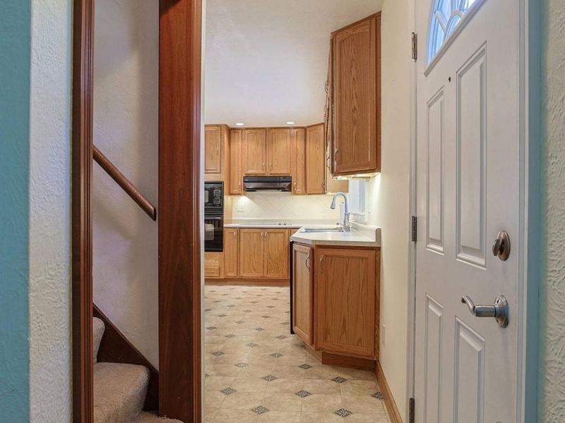 1089 Forest Drive, Dayton, OH 45434 Photo 4