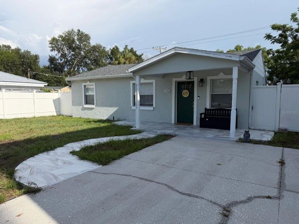 4714 W LAWN AVENUE , TAMPA, FL 33611