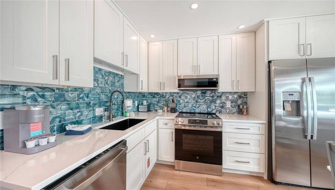 1603 Gulf Drive N, Unit 3, Bradenton Beach, FL 34217 Photo