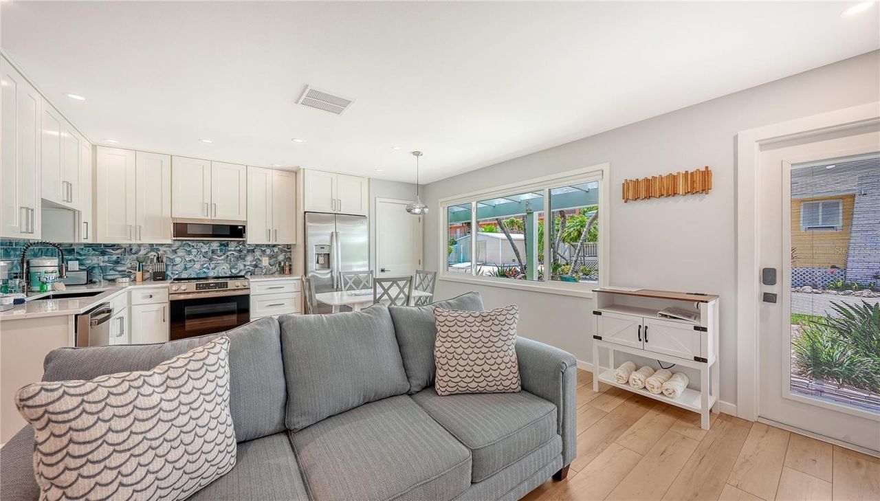 1603 Gulf Drive N, Unit 3, Bradenton Beach, FL 34217 Photo