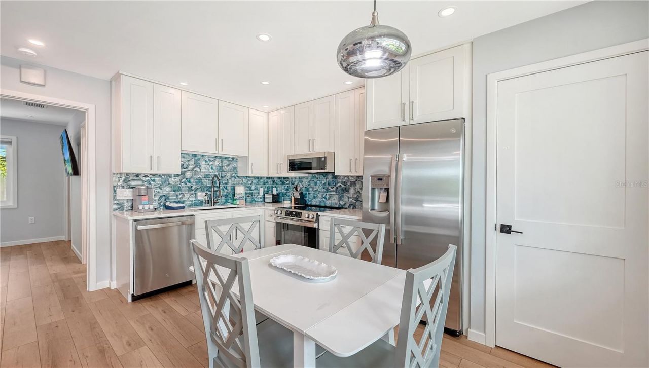 1603 Gulf Drive N, Unit 3, Bradenton Beach, FL 34217 Photo