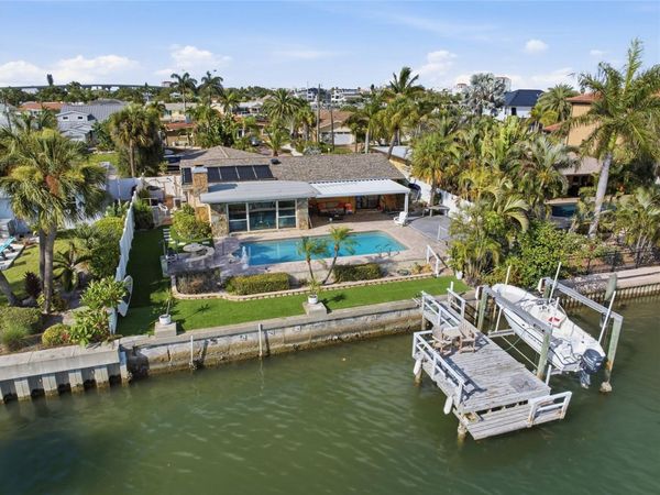 412 HERMOSITA DRIVE , ST PETERSBURG, FL 33706