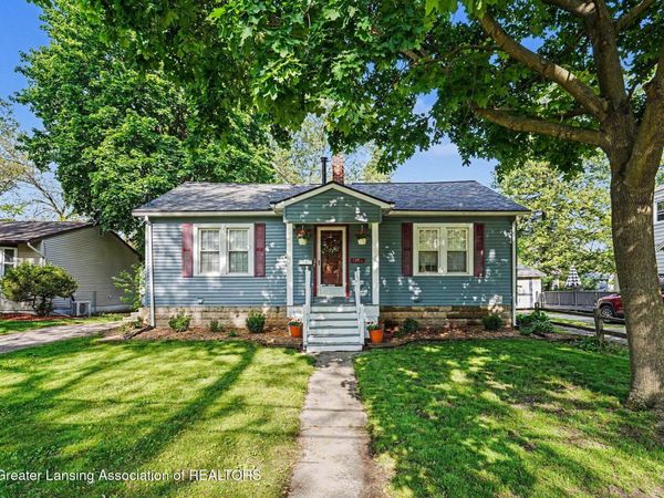 1953 Chestnut Street, Holt, MI 48842