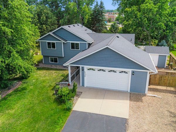 5749 W 141st Street , Savage, MN 55378