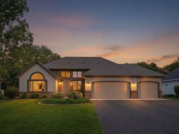 1827 Hydram Avenue N, Oakdale, MN 55128