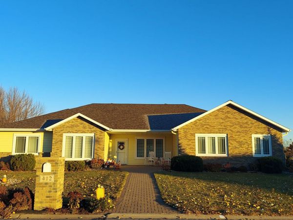 412 5th Avenue SE, Hillsboro, ND 58045