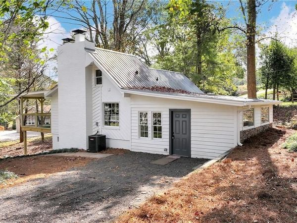 75 Lake Drive , Dawsonville, GA 30534