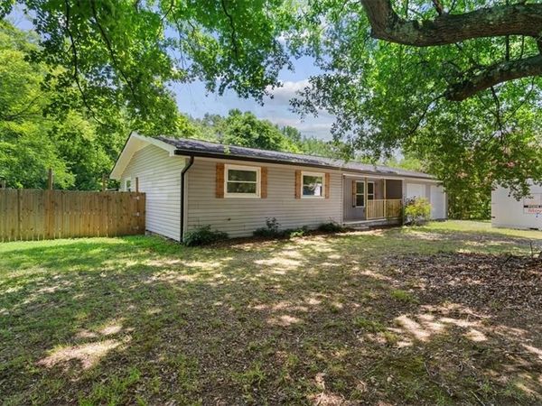 3891 Brown Bridge Road SE, Dalton, GA 30721
