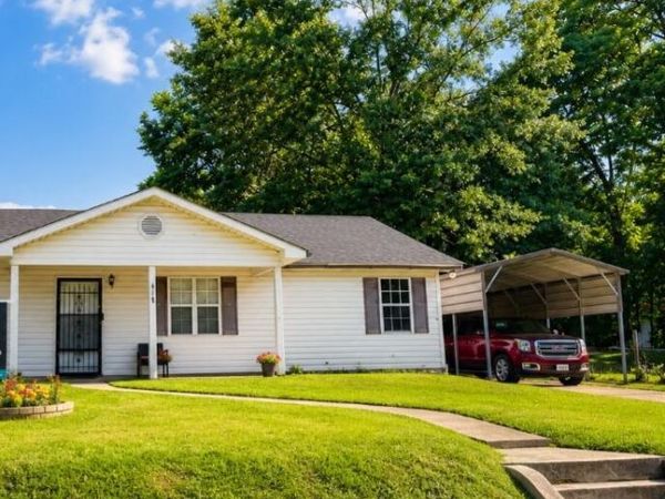 618 Campbell Street, Winona, MS 38967