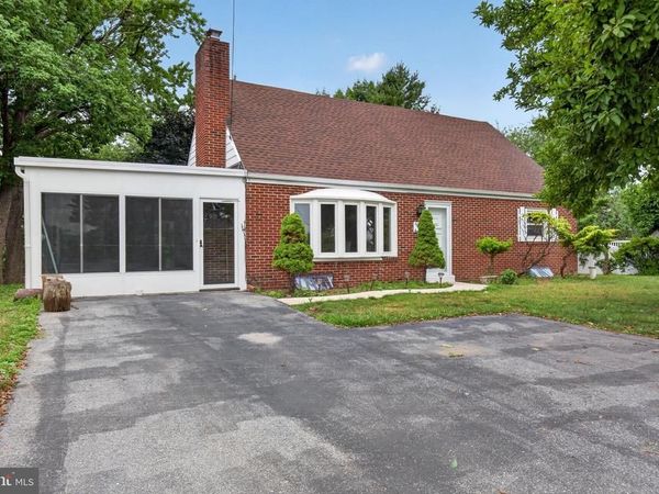 5595 ARMINDA STREET, HARRISBURG, PA 17109
