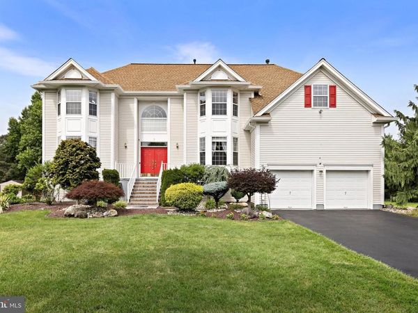 7 TAFT COURT, EAST WINDSOR, NJ 08520