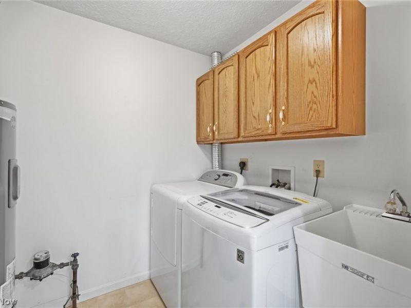 952 Oakbrook Drive, Ashland, OH 44805 Photo 10