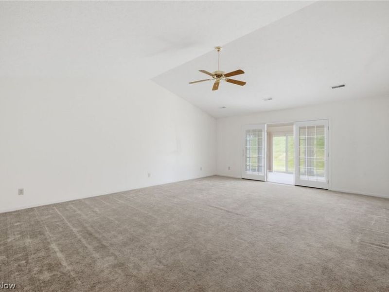 952 Oakbrook Drive, Ashland, OH 44805 Photo 4