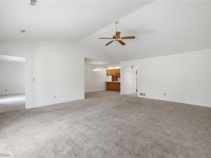 952 Oakbrook Drive, Ashland, OH 44805 Photo 6