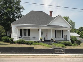 501 W Ryder Avenue  Landis, NC 28088