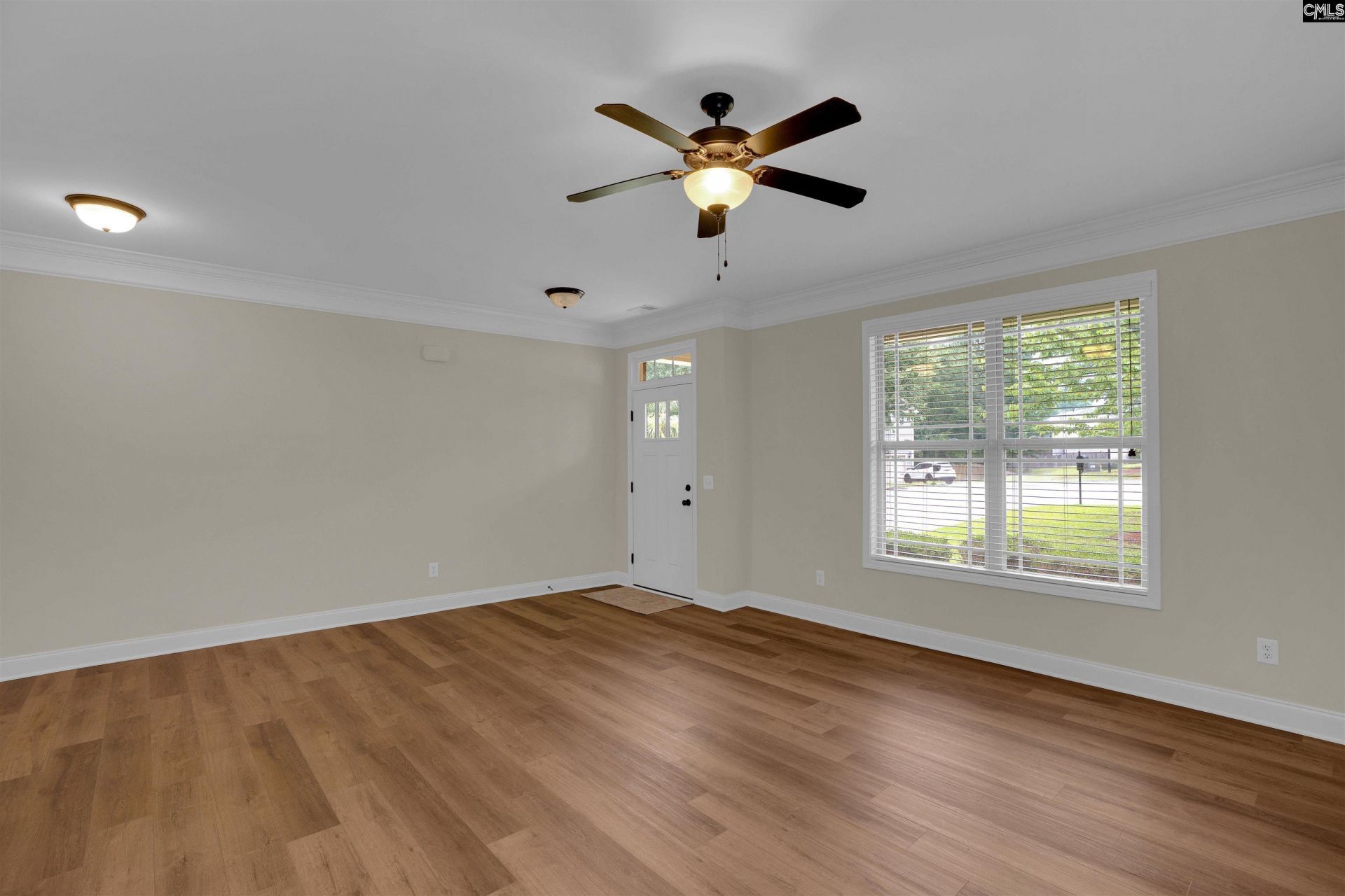 455 Coopers Edge Lane  Photo 6
