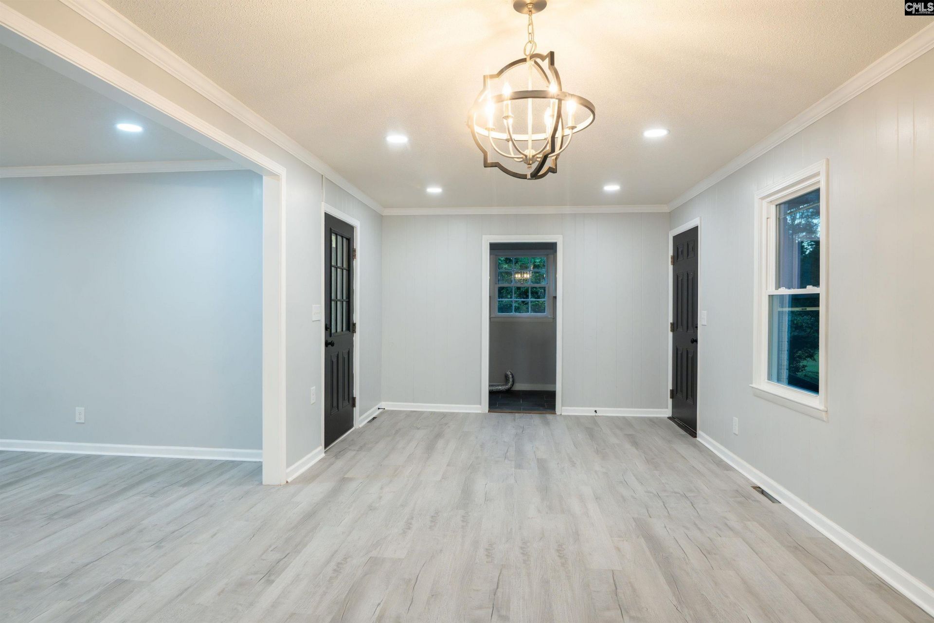 3058 Broughton Street Photo 12