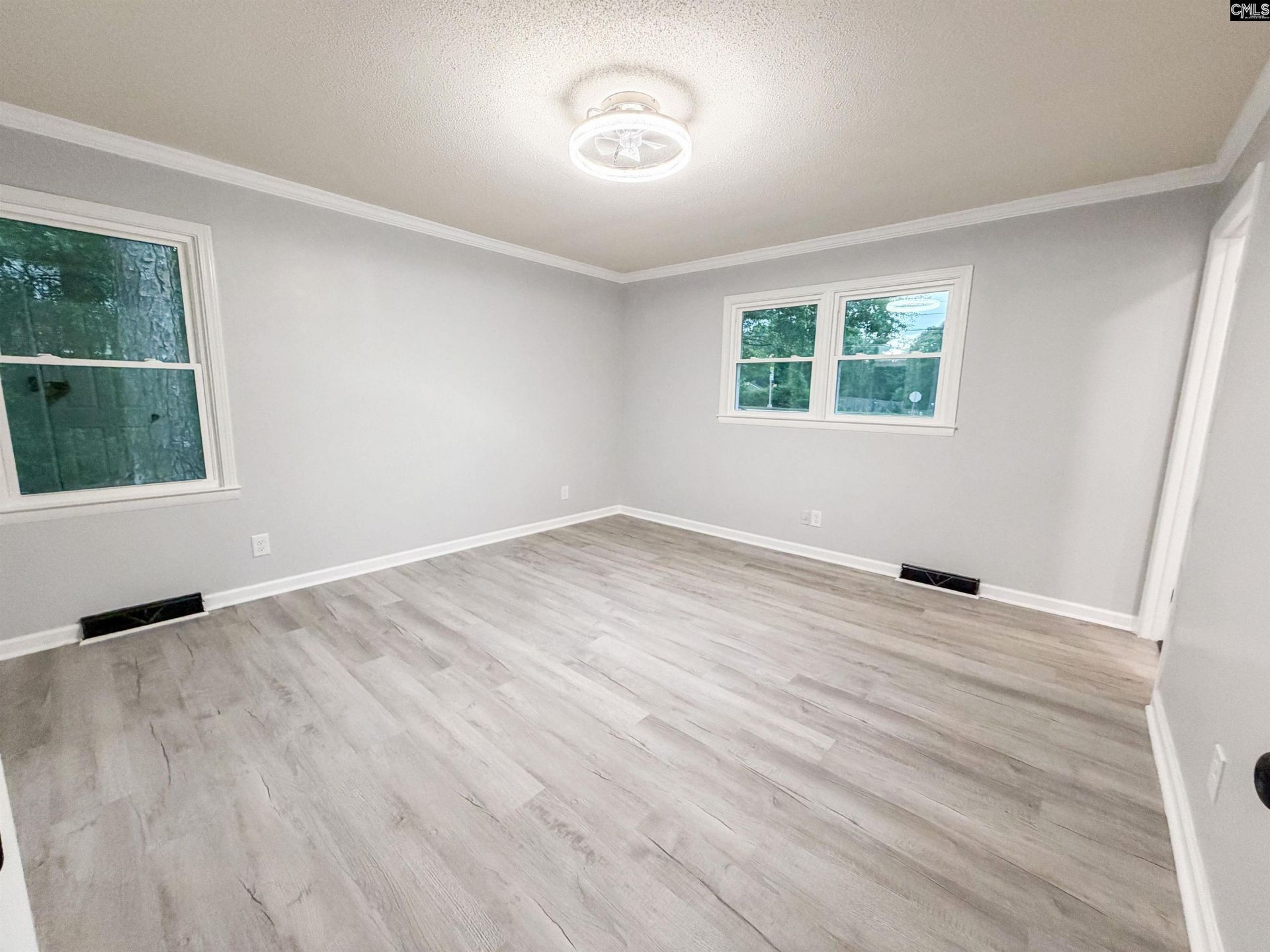 3058 Broughton Street Photo 14