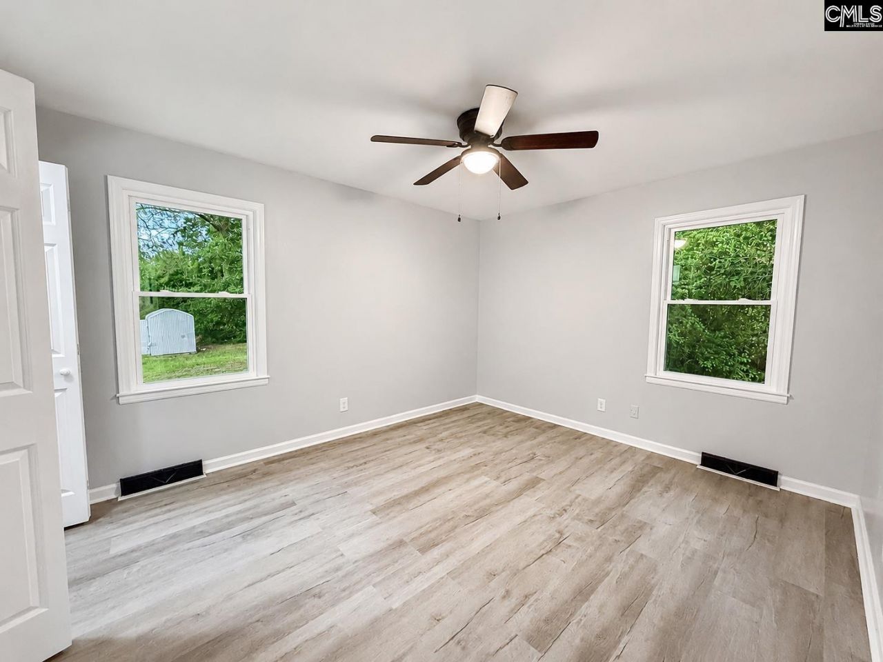 3058 Broughton Street Photo 19