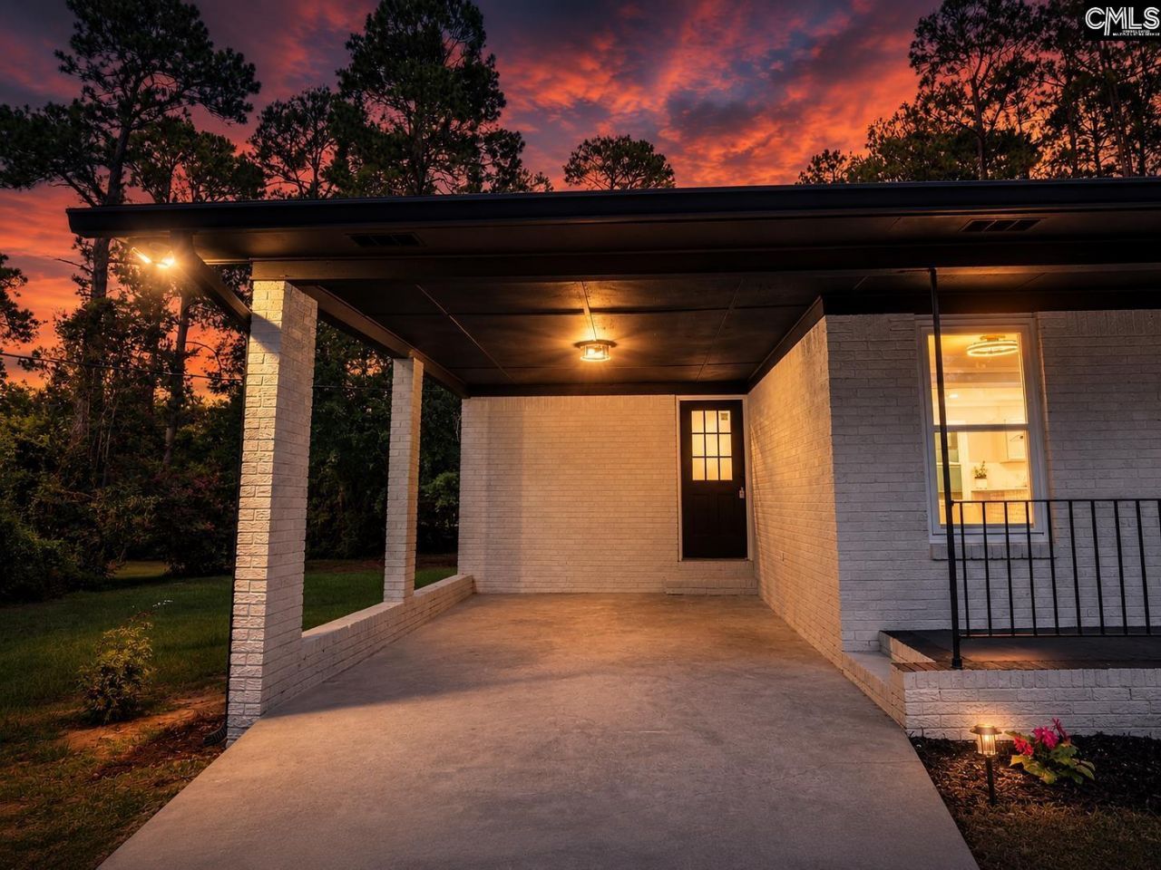 3058 Broughton Street Photo 25