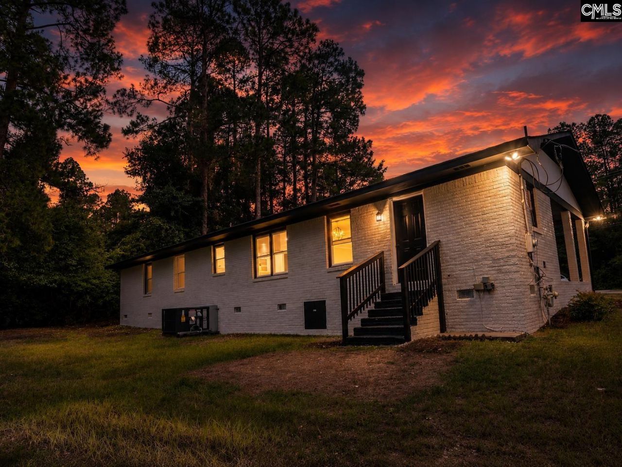 3058 Broughton Street Photo 26