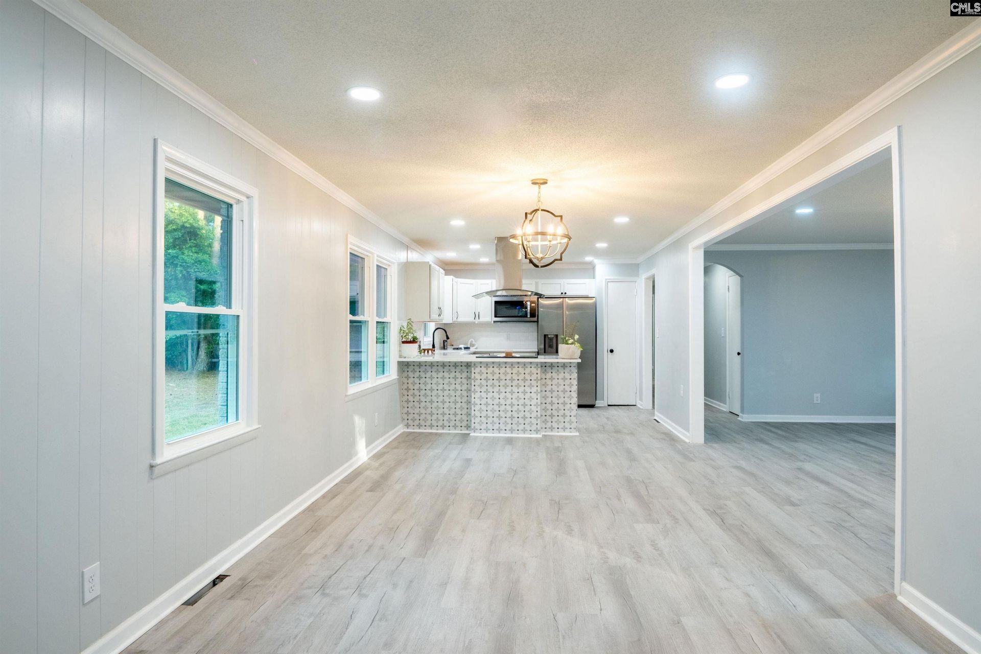 3058 Broughton Street Photo 6