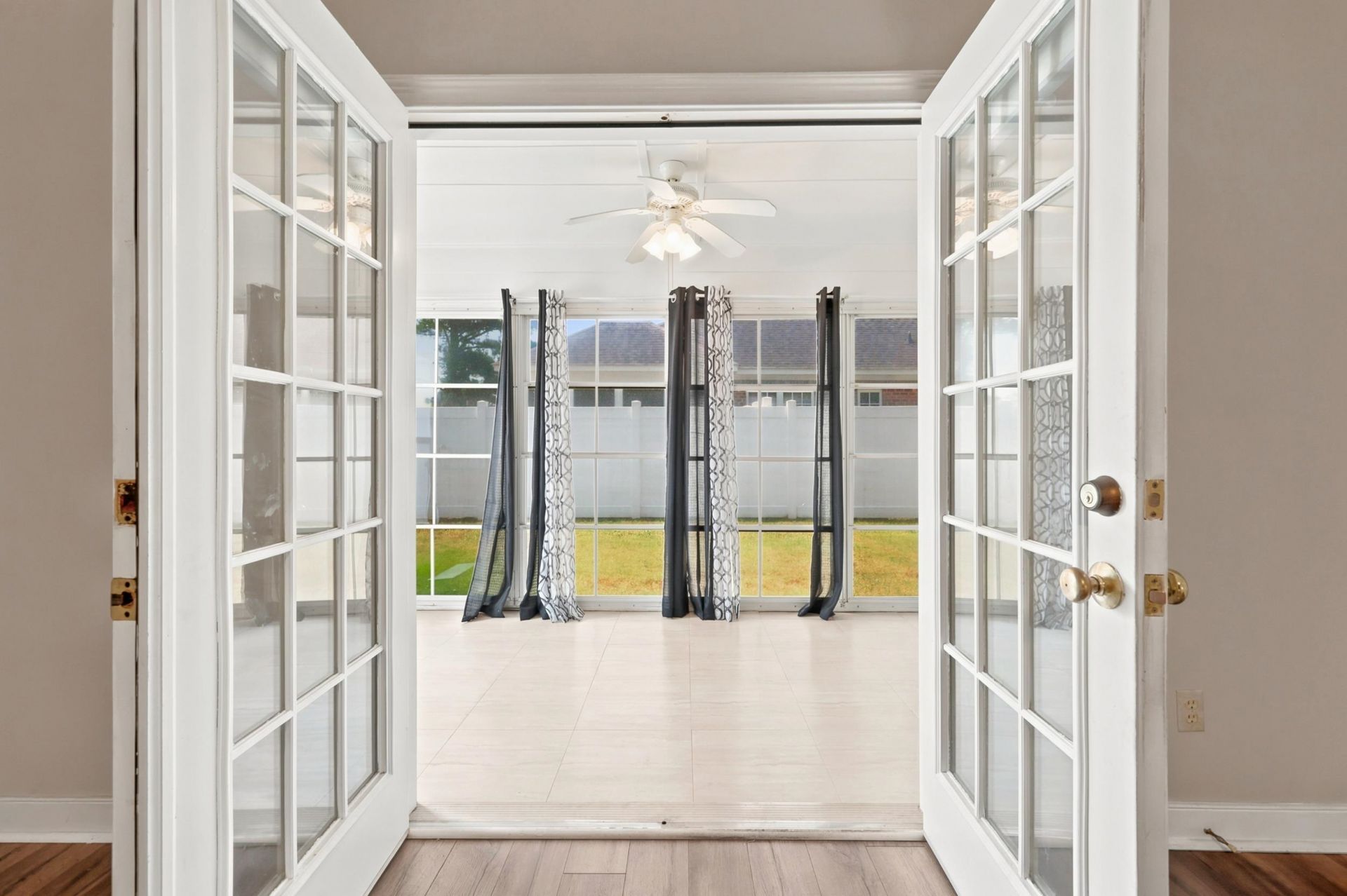 523 Parish Ln.  Photo 4