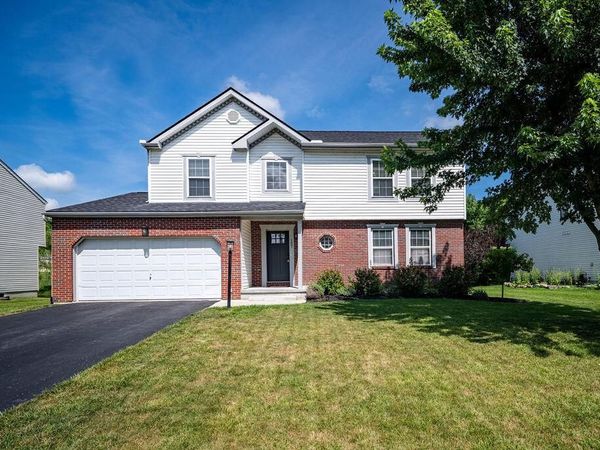 107 Spring Brook Court , Pataskala, OH 43062