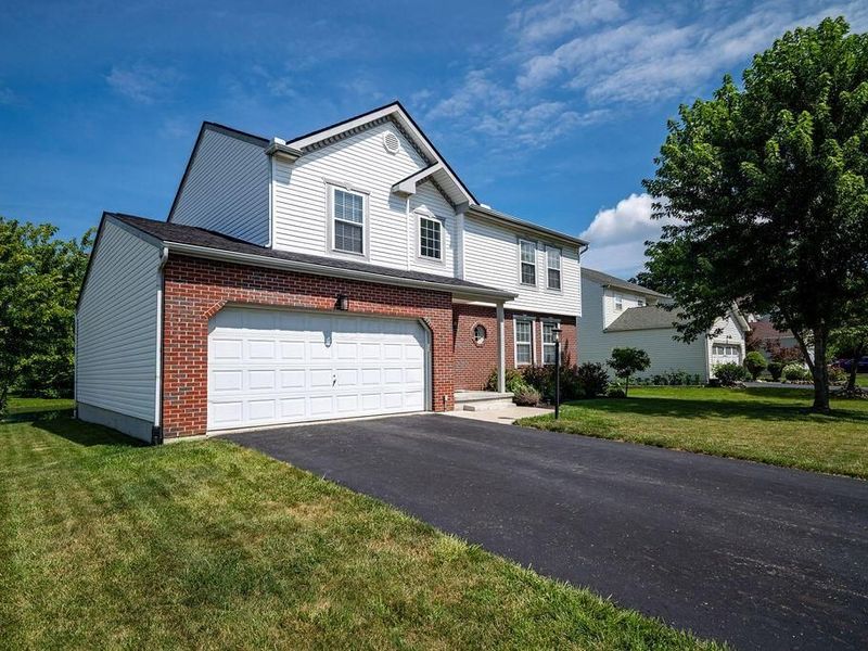 107 Spring Brook Court , Pataskala, OH 43062 Photo 2