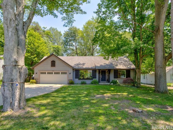 3380 Hollywood Drive, Holland, MI 49424