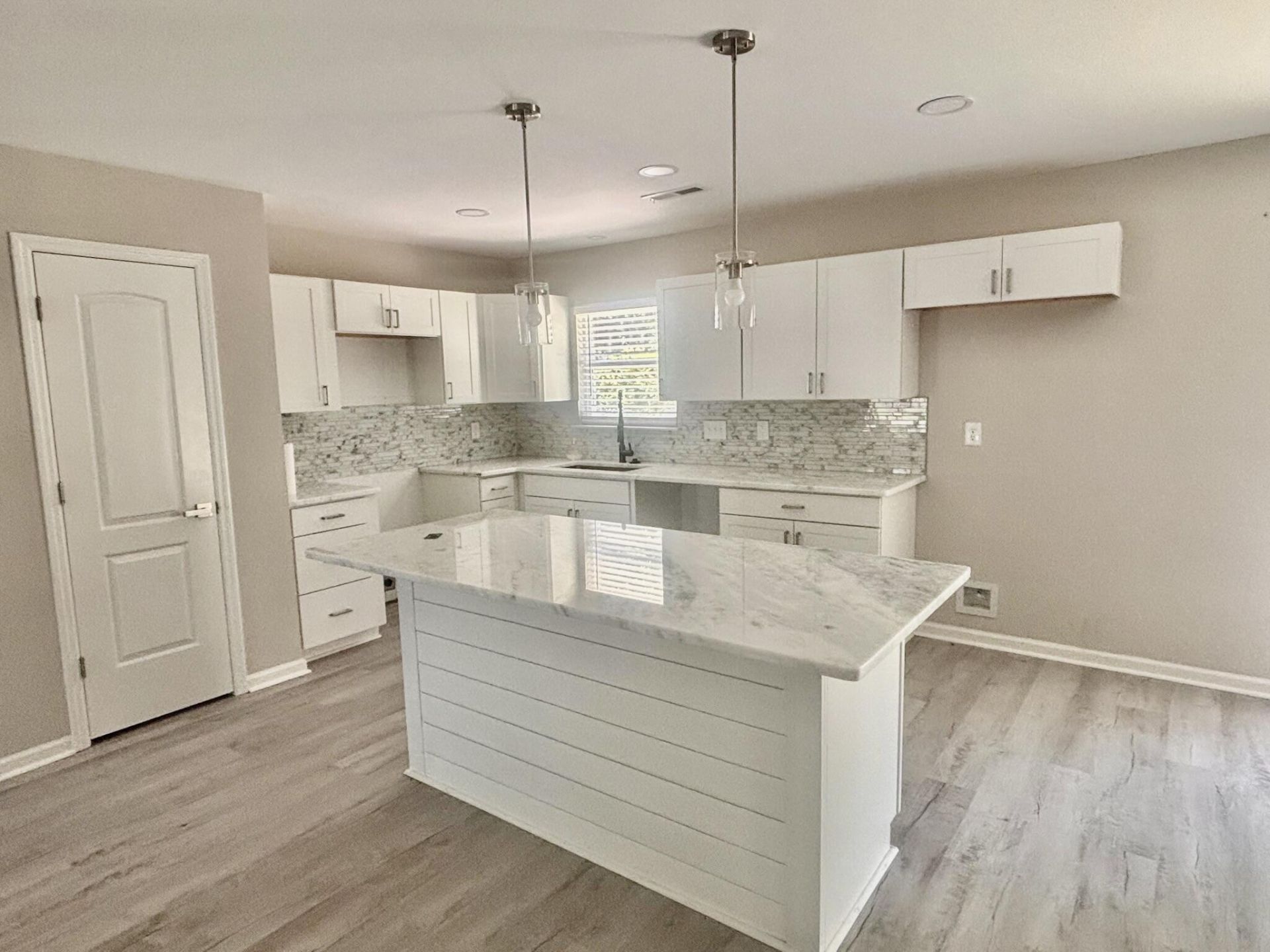 116 Tall Spruce Drive Photo 6