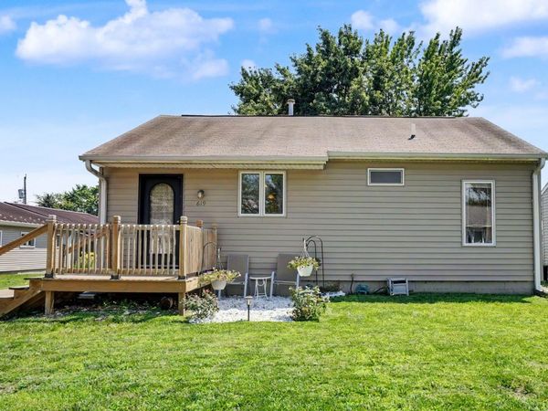 619 Middle Road , Camanche, IA 52730