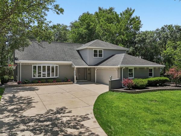 1208 Elizabeth Avenue , Naperville, IL 60540