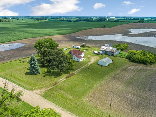 10401 SW 62nd Avenue , Ellendale, MN 56026