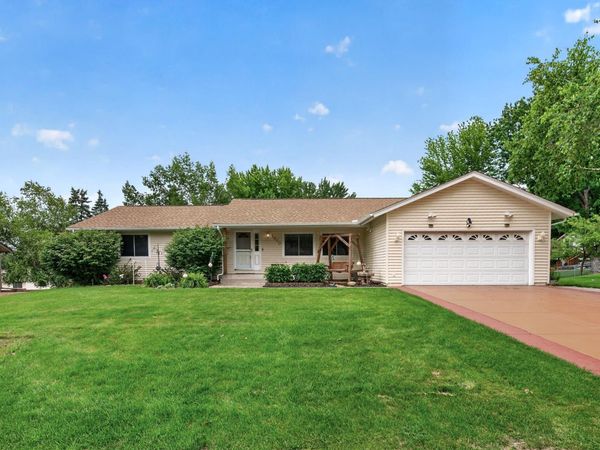 7910 W Park Hills Drive, Bloomington, MN 55438