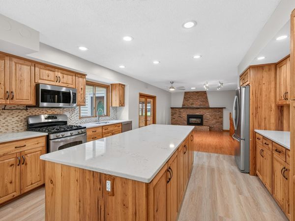 7910 W Park Hills Drive, Bloomington, MN 55438